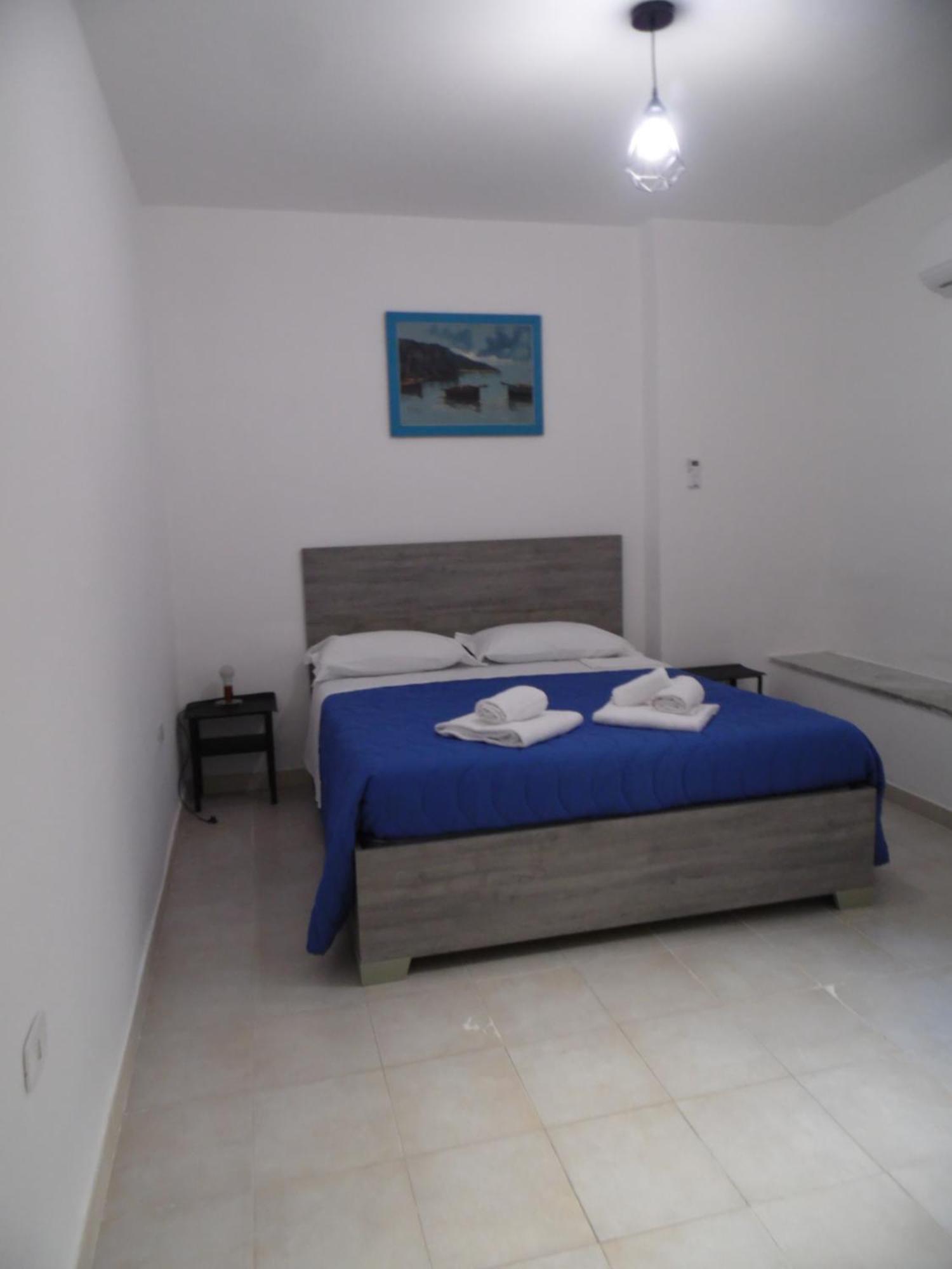 Appartement A Casa Di Ilaria à Naples Extérieur photo