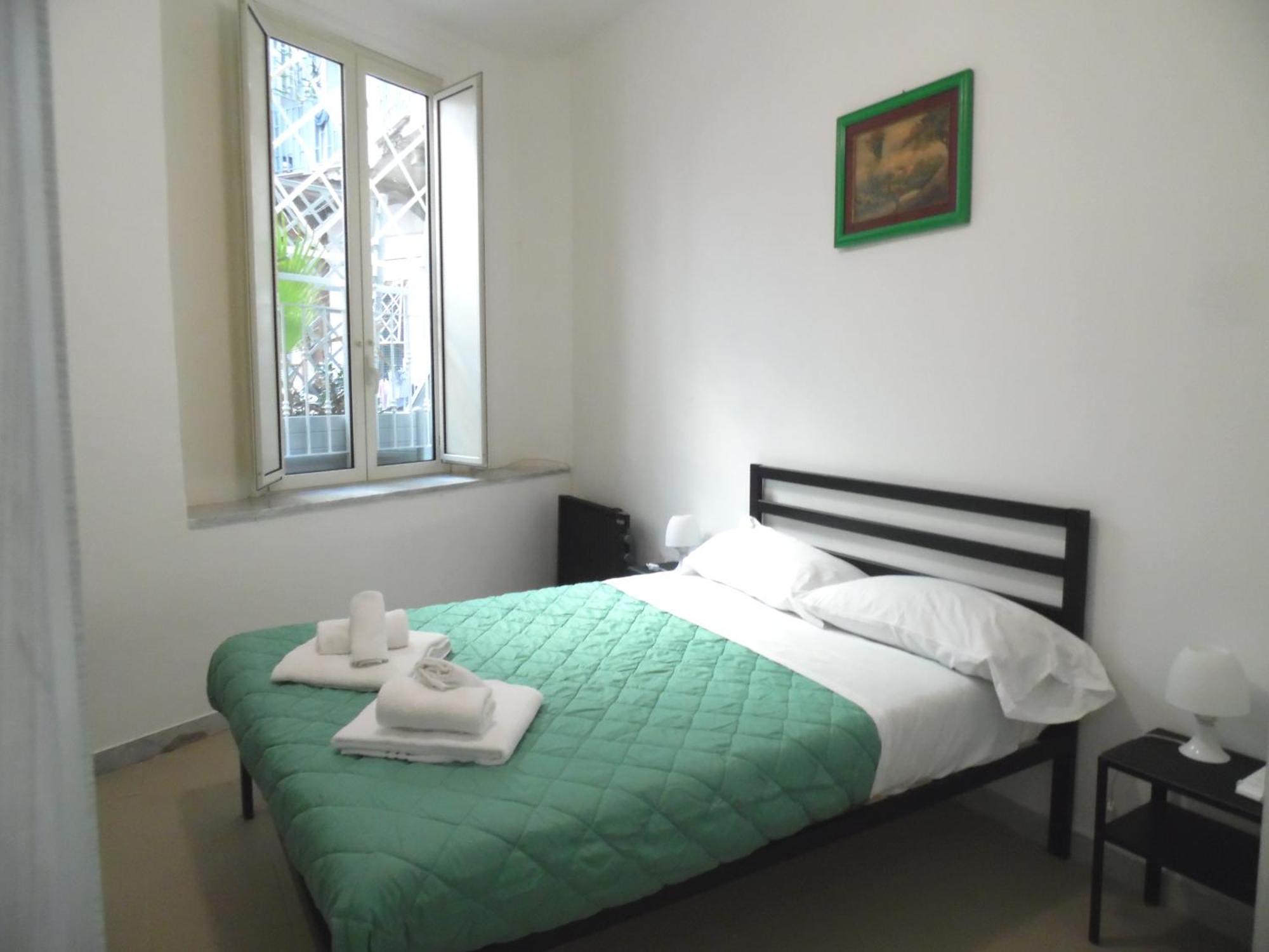 Appartement A Casa Di Ilaria à Naples Extérieur photo